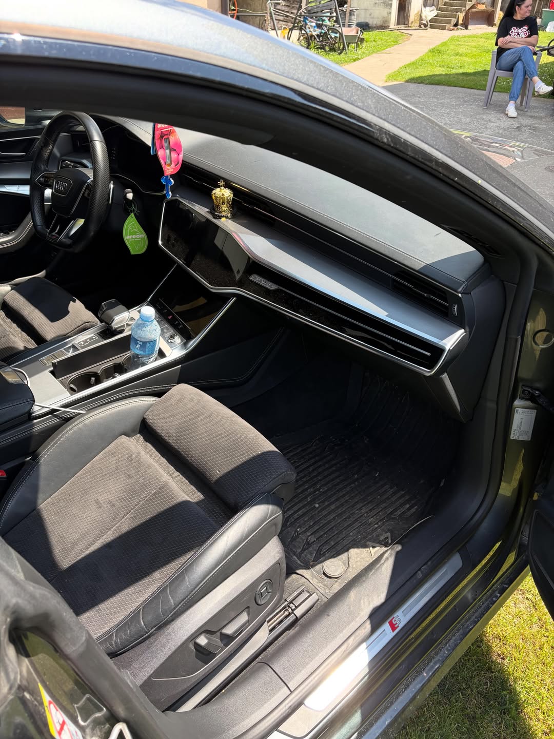 Audi A7 2018 detalj enterijera 6