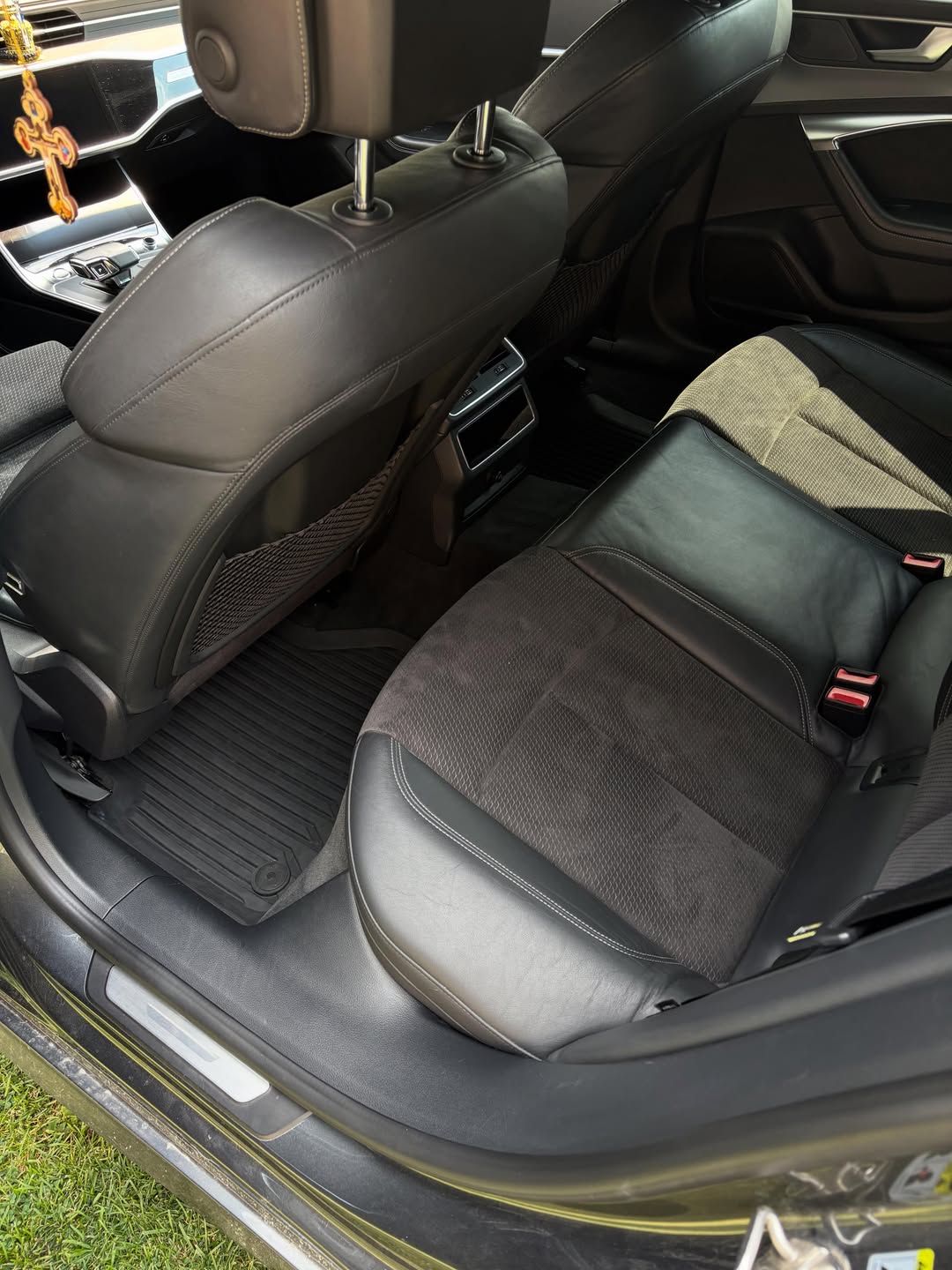Audi A7 2018 detalj enterijera 9