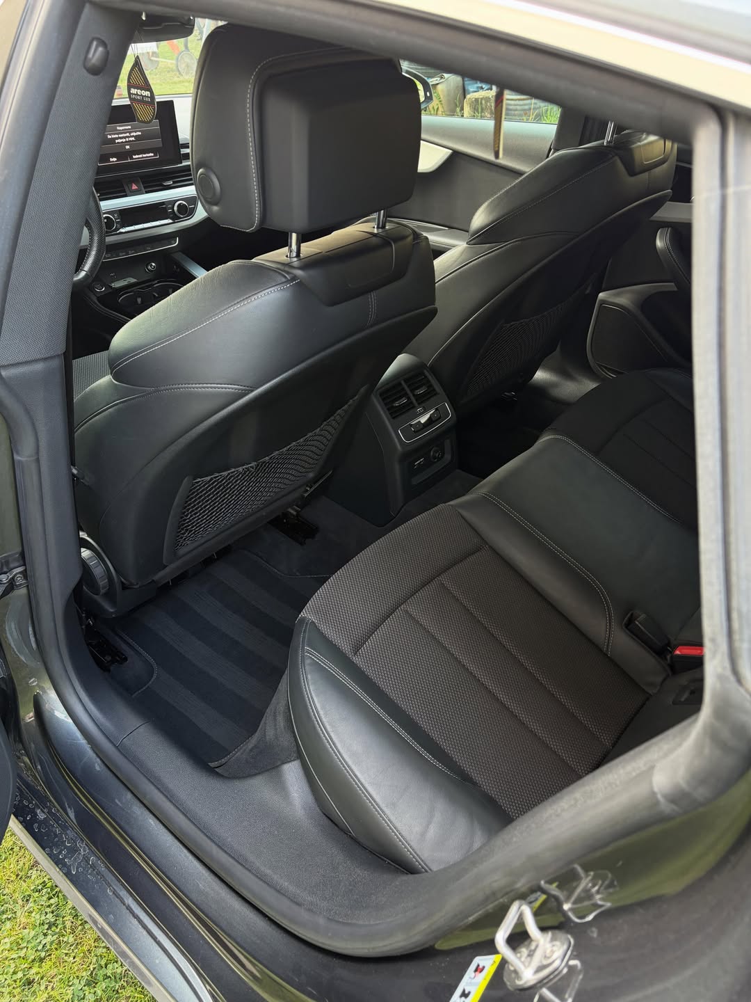 Audi A5 zadnja sedišta nakon detailinga