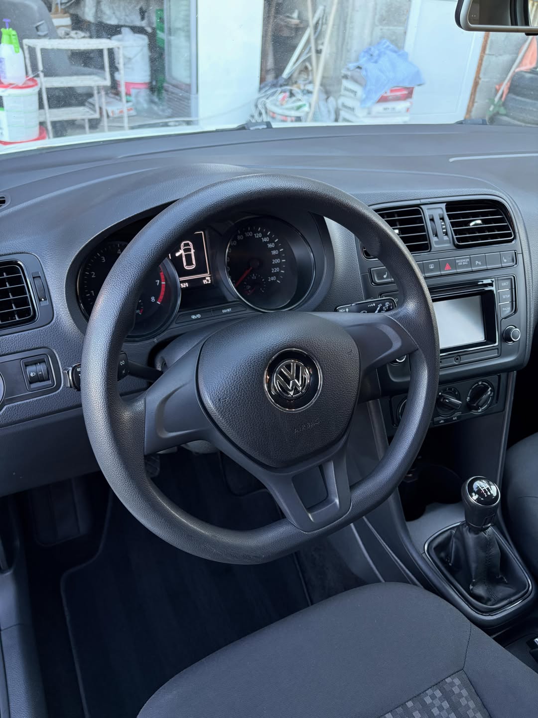 Volkswagen Polo 2014 detalj enterijera 11