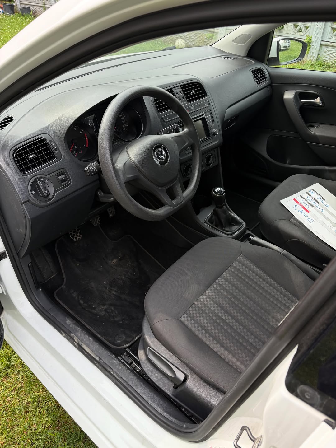 Volkswagen Polo 2014 detalj enterijera 13